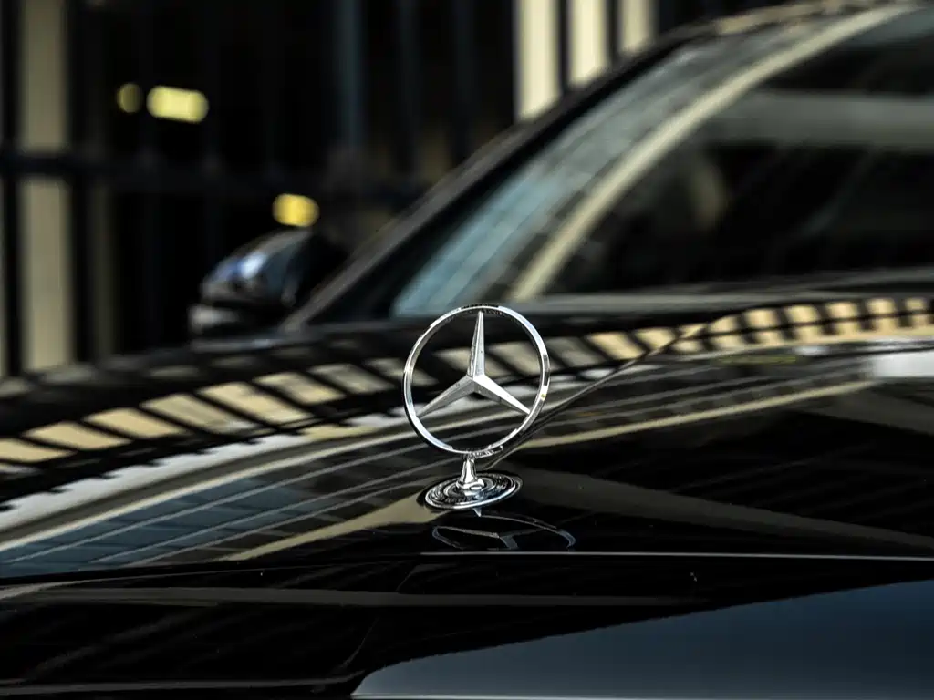 Mercedes-Benz E-Class 2022 — фото 11