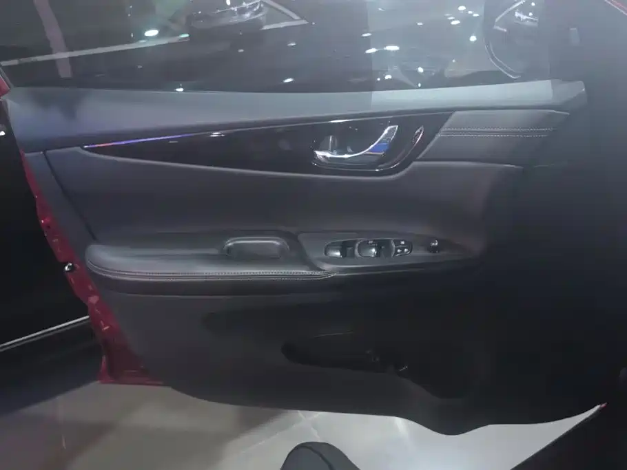 Nissan Tiida 2018