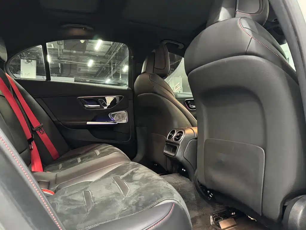 Mercedes-Benz C-Class AMG 2024 — фото 11