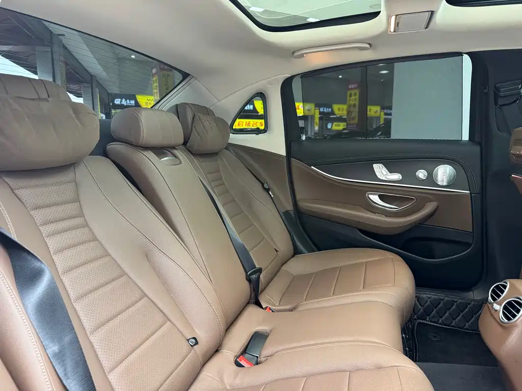 Mercedes-Benz E-Class 2020 — фото 14