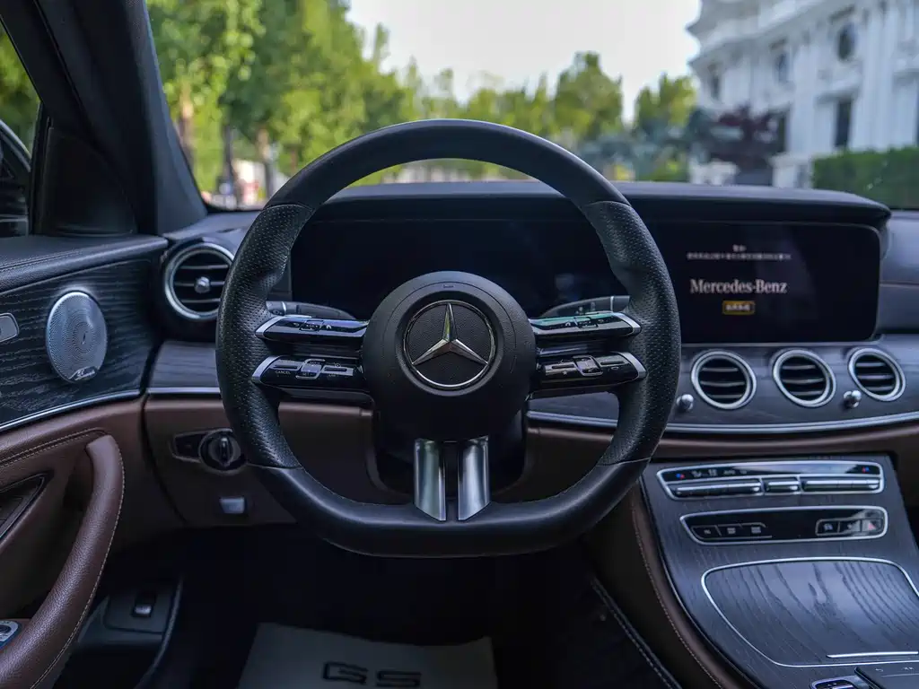 Mercedes-Benz E-Class 2021 — фото 10