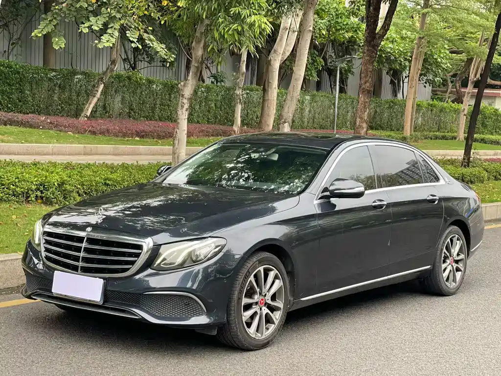 Mercedes-Benz E-Class 2017 — фото 1