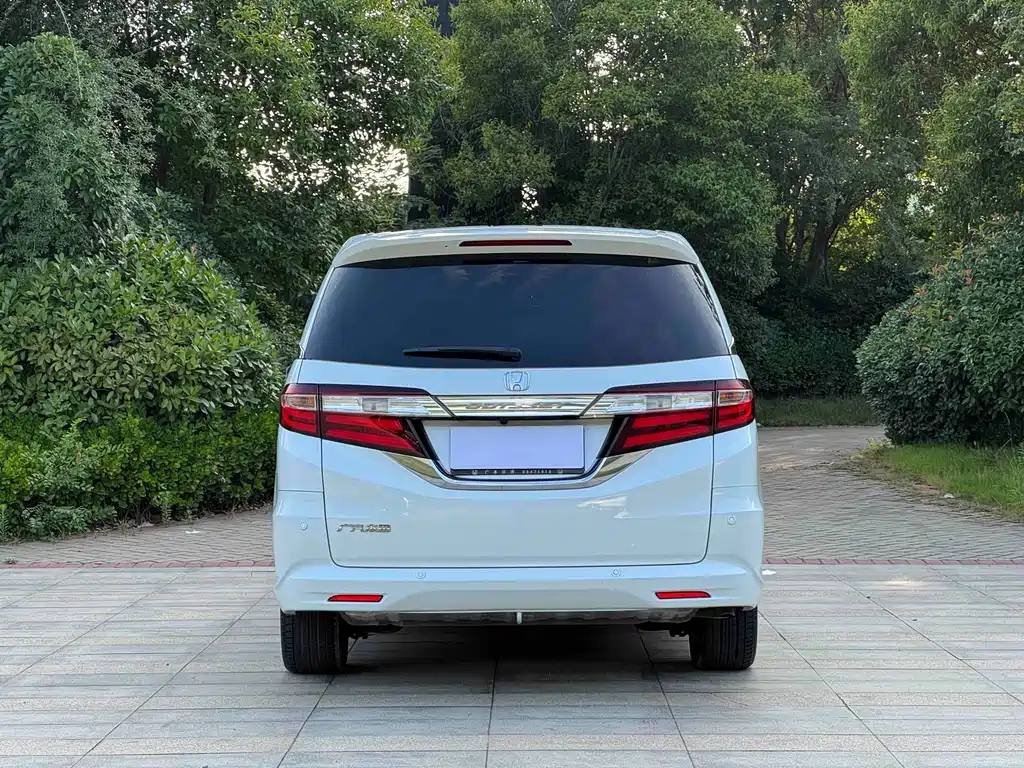 Honda Odyssey 2016 — фото 13