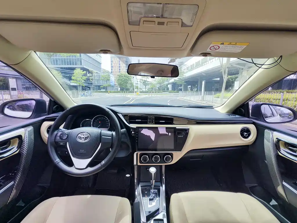 Toyota Corolla 2017 — фото 11