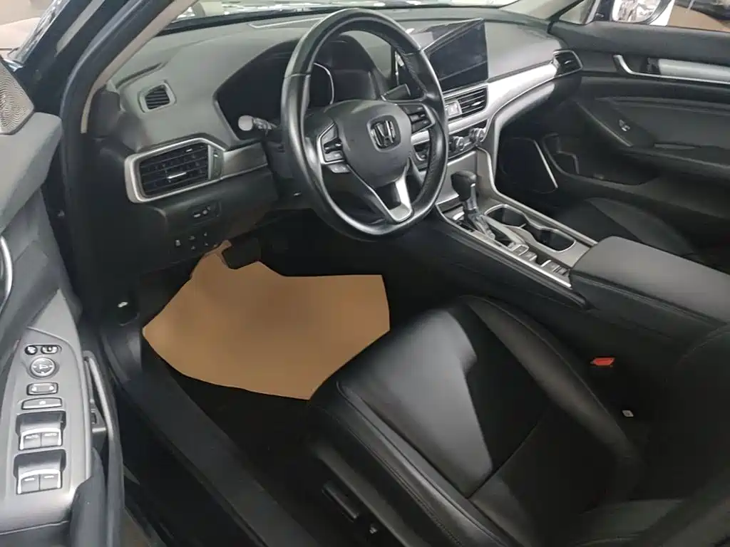 Honda Accord 2021 — фото 16