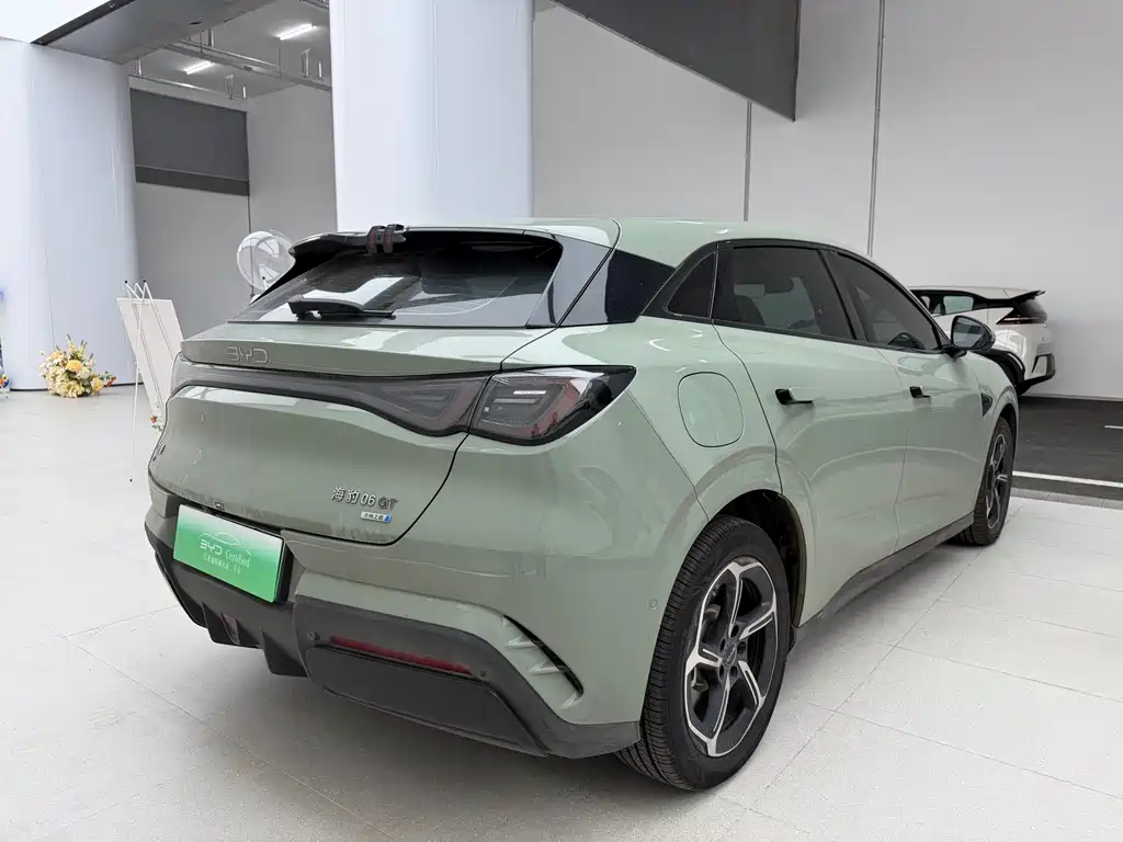 BYD Seal 06GT 2025 — фото 9