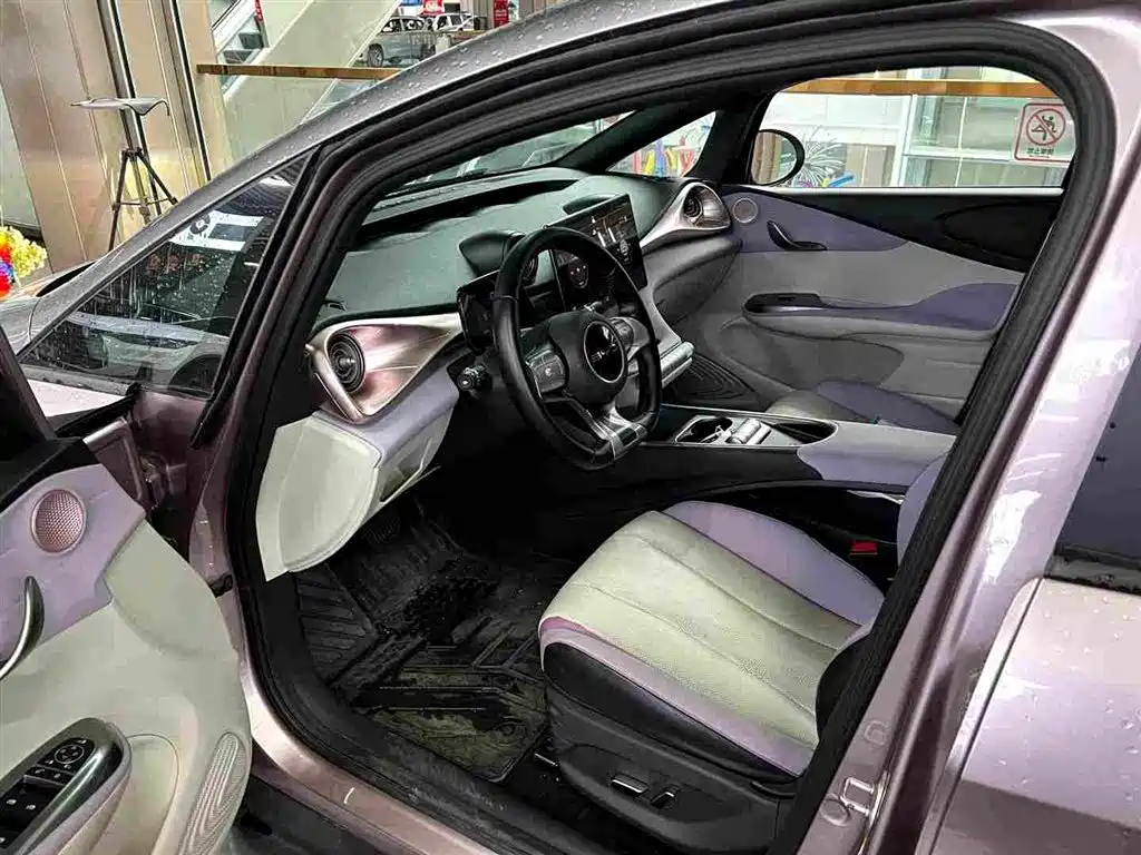 BYD Dolphin 2024