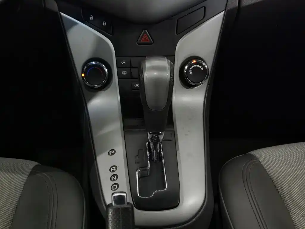 Chevrolet Cruze 2011 — фото 13