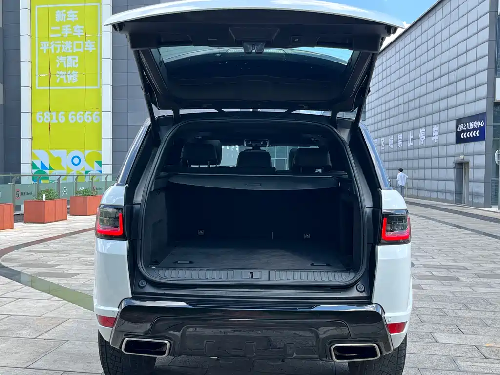 Land Rover Range Rover Sport 2018 — фото 27