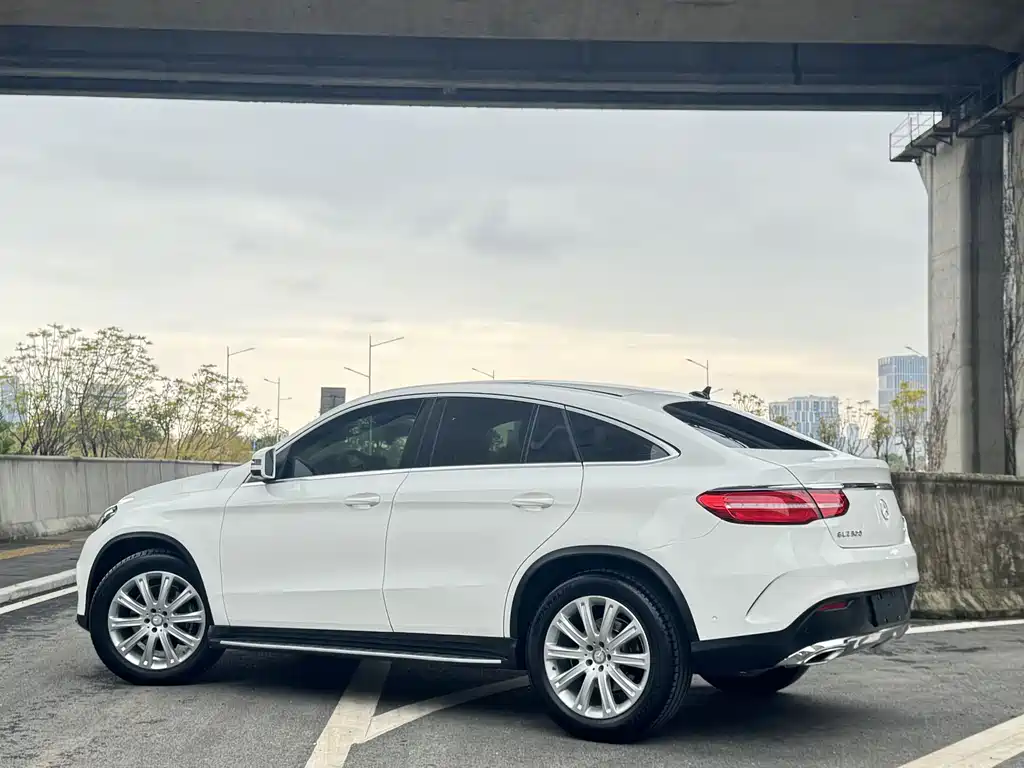 Mercedes-Benz GLE Coupe 2017 — фото 7