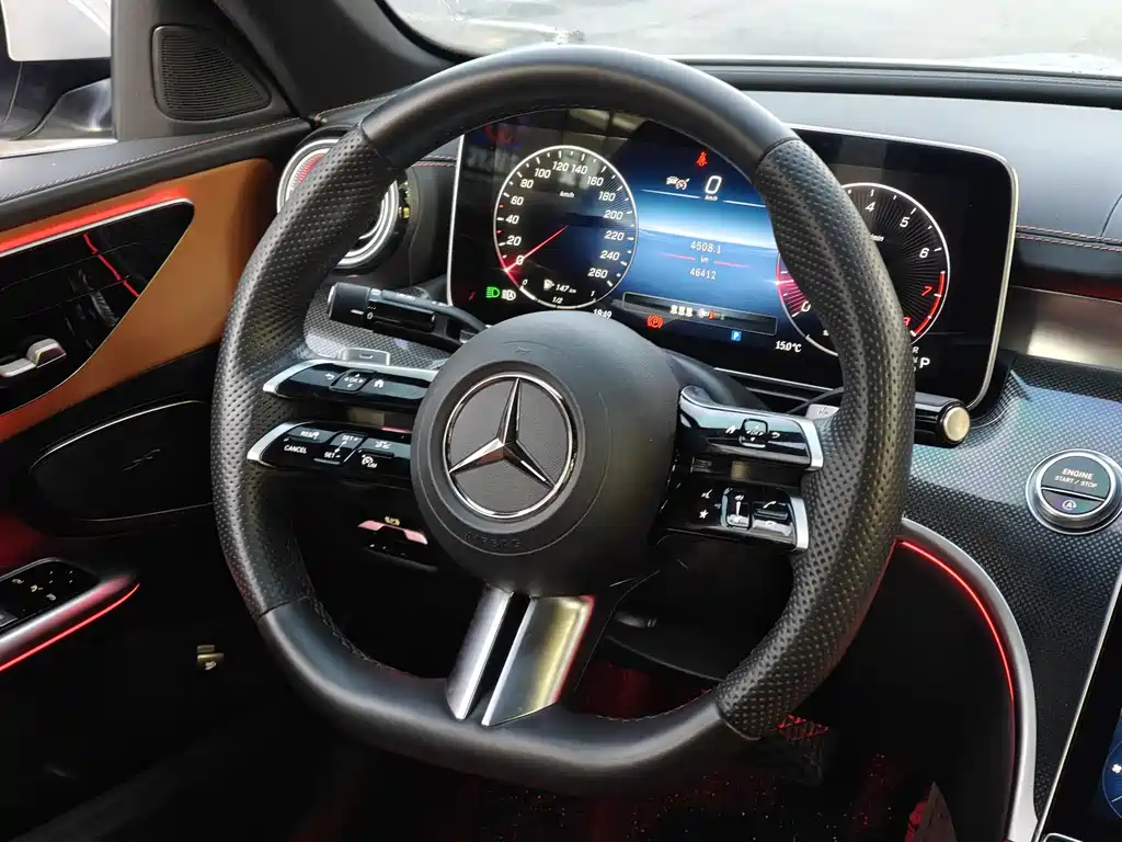 Mercedes-Benz C-Class 2023 — фото 8