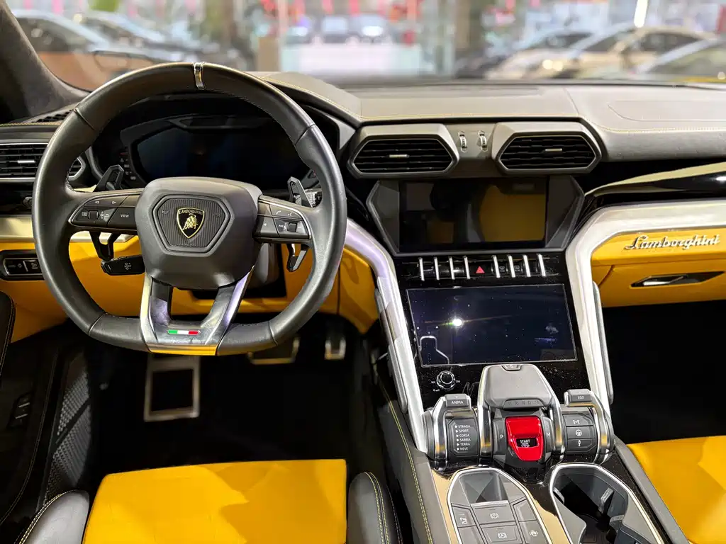 Lamborghini Urus 2019 — фото 14