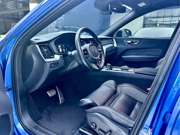 Volvo XC60 Plug-In Hybrid 2021