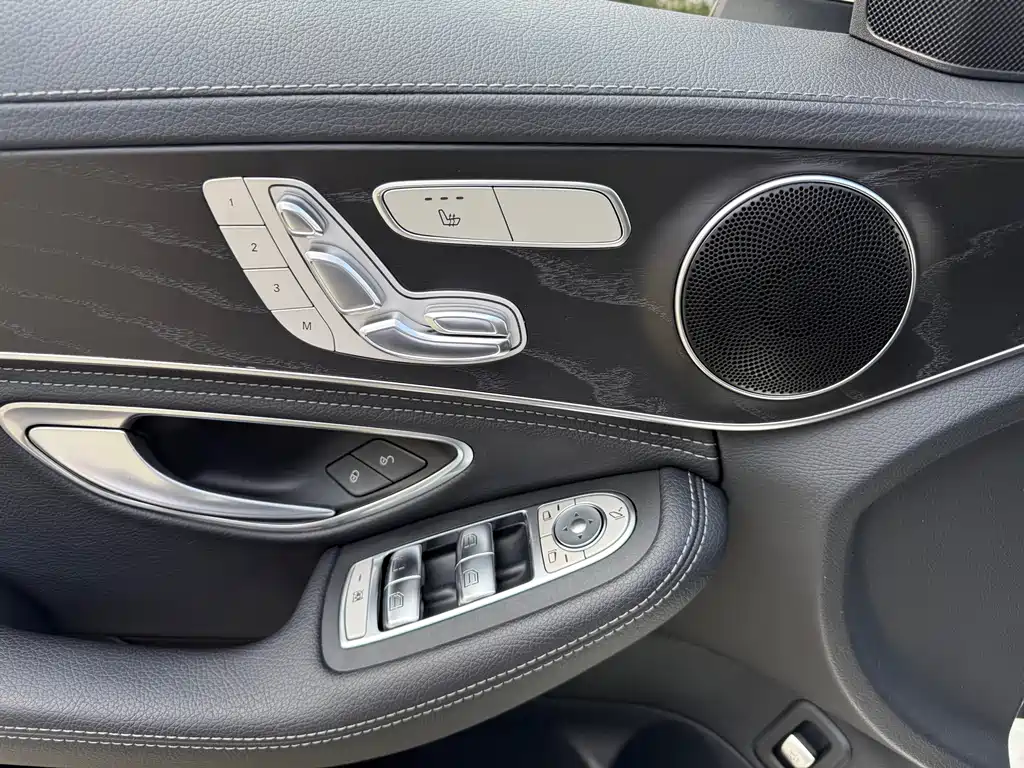 Mercedes-Benz C-Class 2020 — фото 18