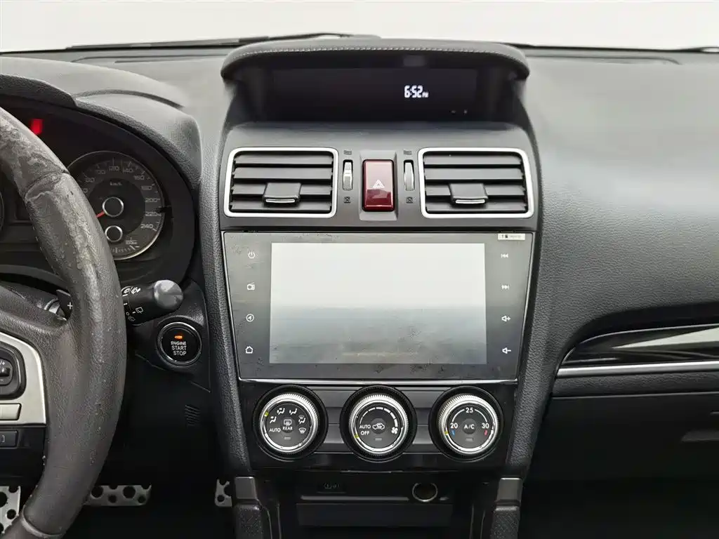 Subaru Forester 2016 — фото 12