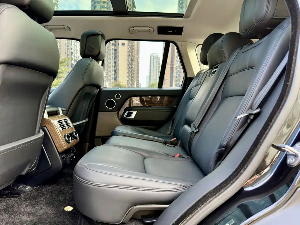 Land Rover Range Rover 2019 — фото 12