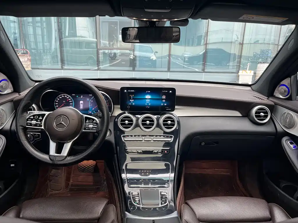 Mercedes-Benz GLC 2021