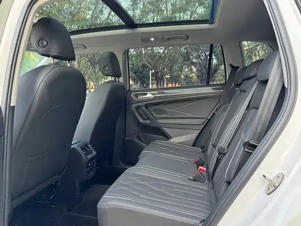 Volkswagen Tiguan L 2022