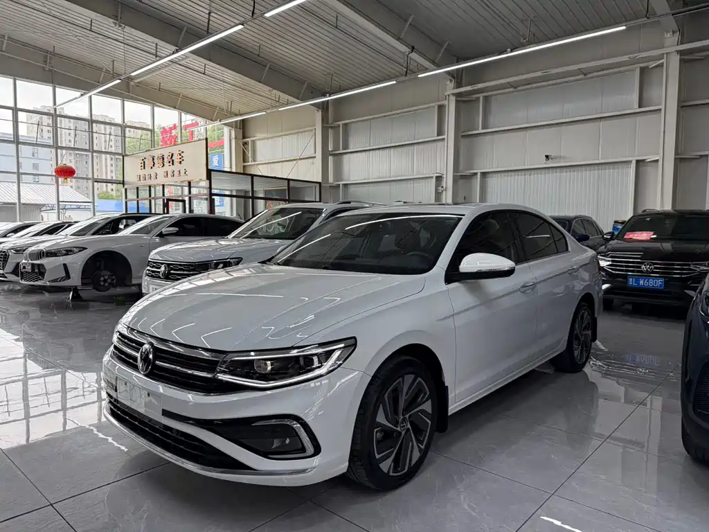 Volkswagen Bora 2022