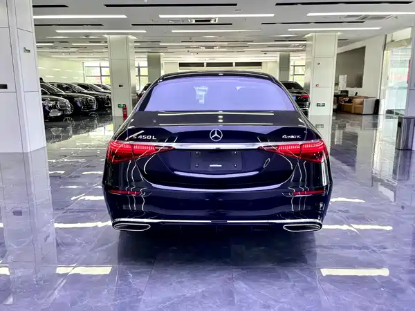 Mercedes-Benz S-Class 2024