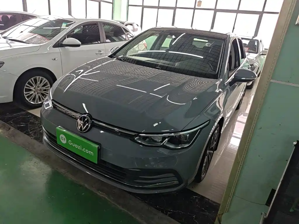 Volkswagen Golf 2021