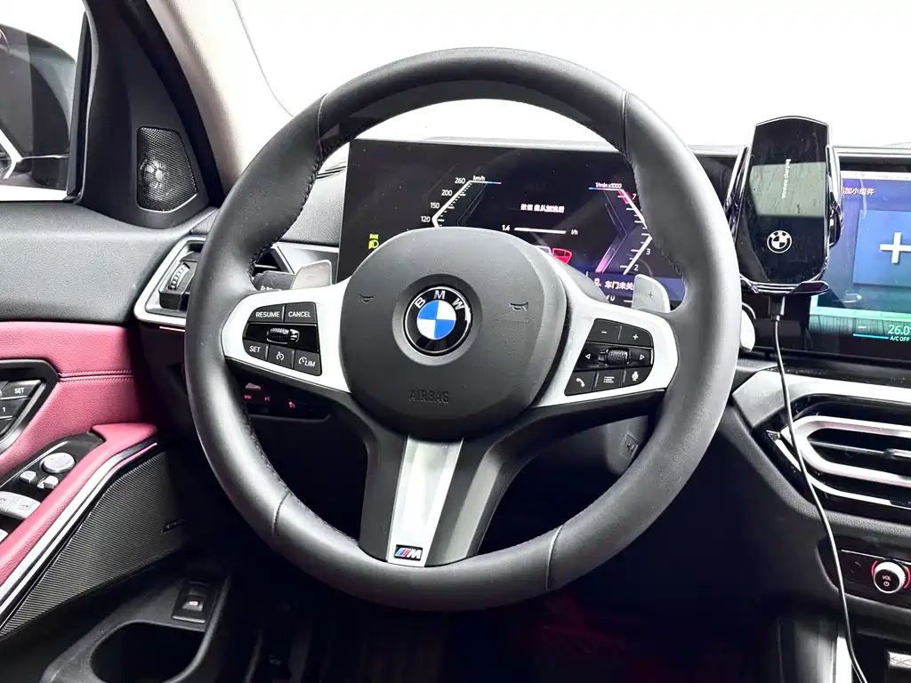 BMW 3 Series 2024 — фото 10