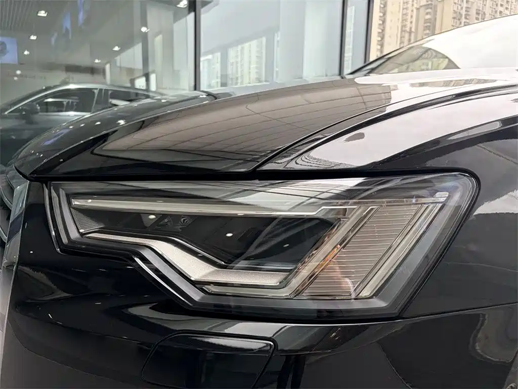 Audi A6L New Energy 2020 — фото 12