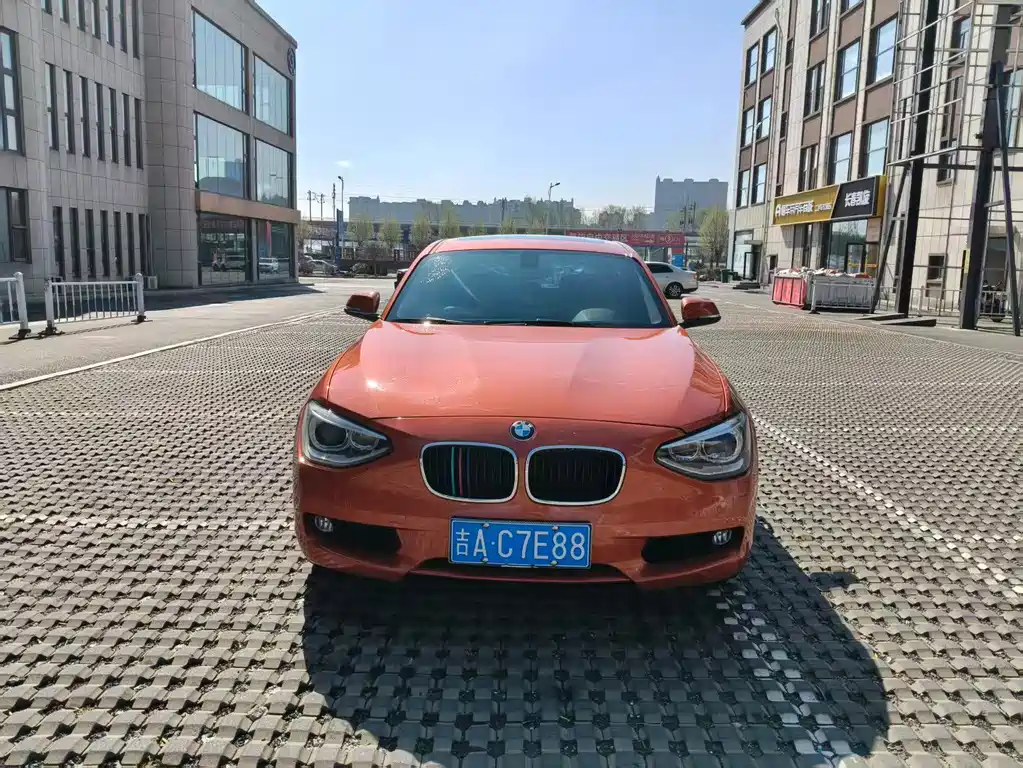 BMW 1 Series 2015 — фото 1