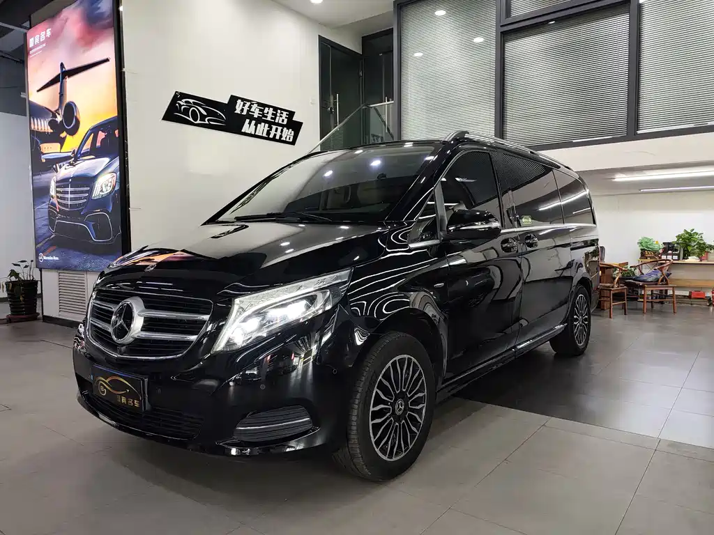 Mercedes-Benz V-Class 2019 — фото 3