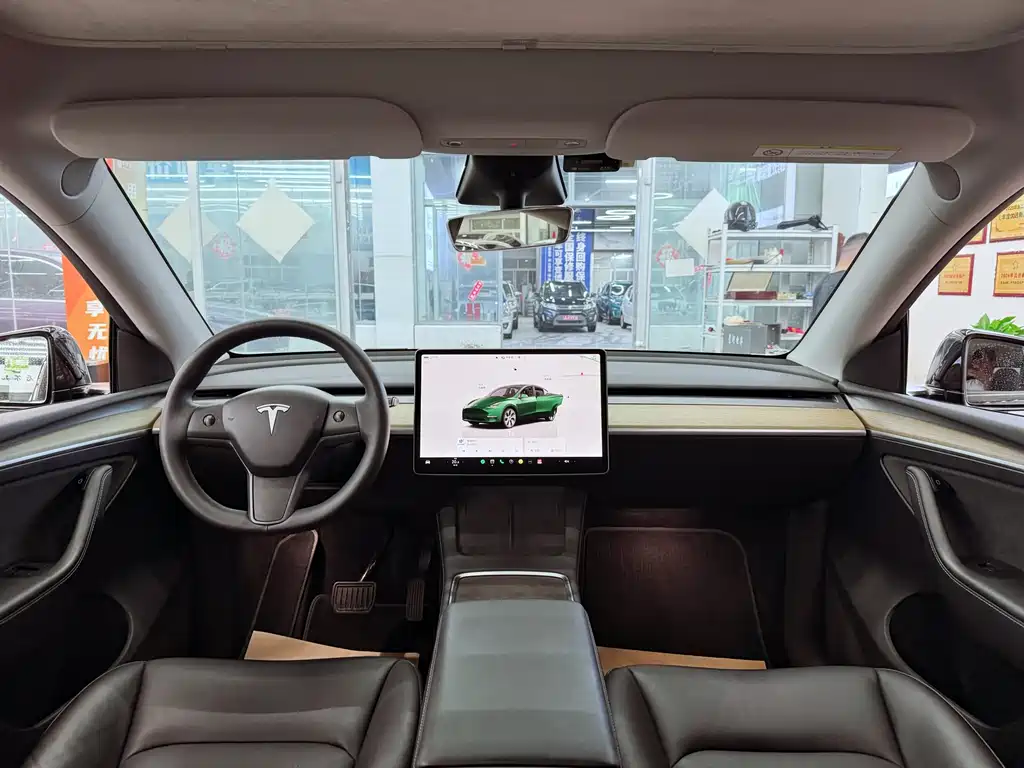 Tesla Model Y 2023 — фото 10