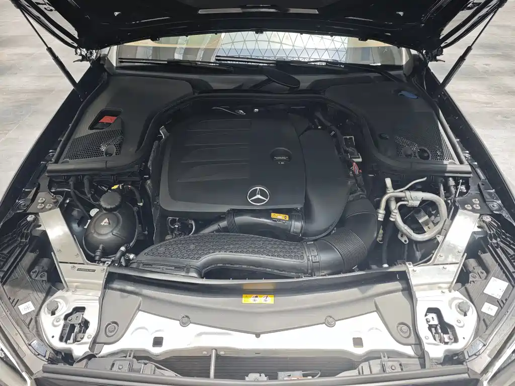 Mercedes-Benz E-Class 2022 — фото 15