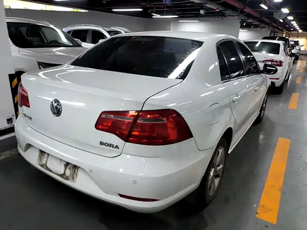 Volkswagen Bora 2015