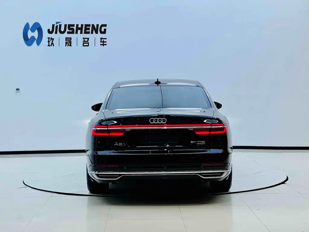 Audi A8 2022