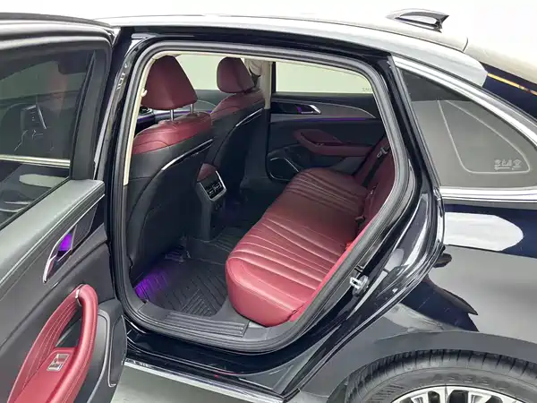 Hongqi H5 2022