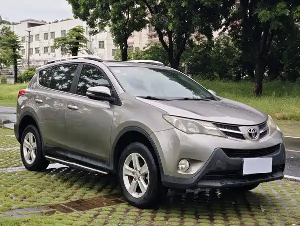 Toyota RAV4 2013
