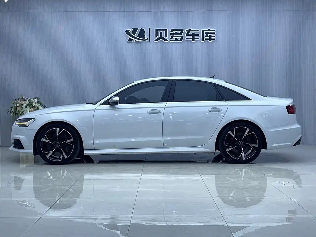 Audi S6 2016 — фото 3