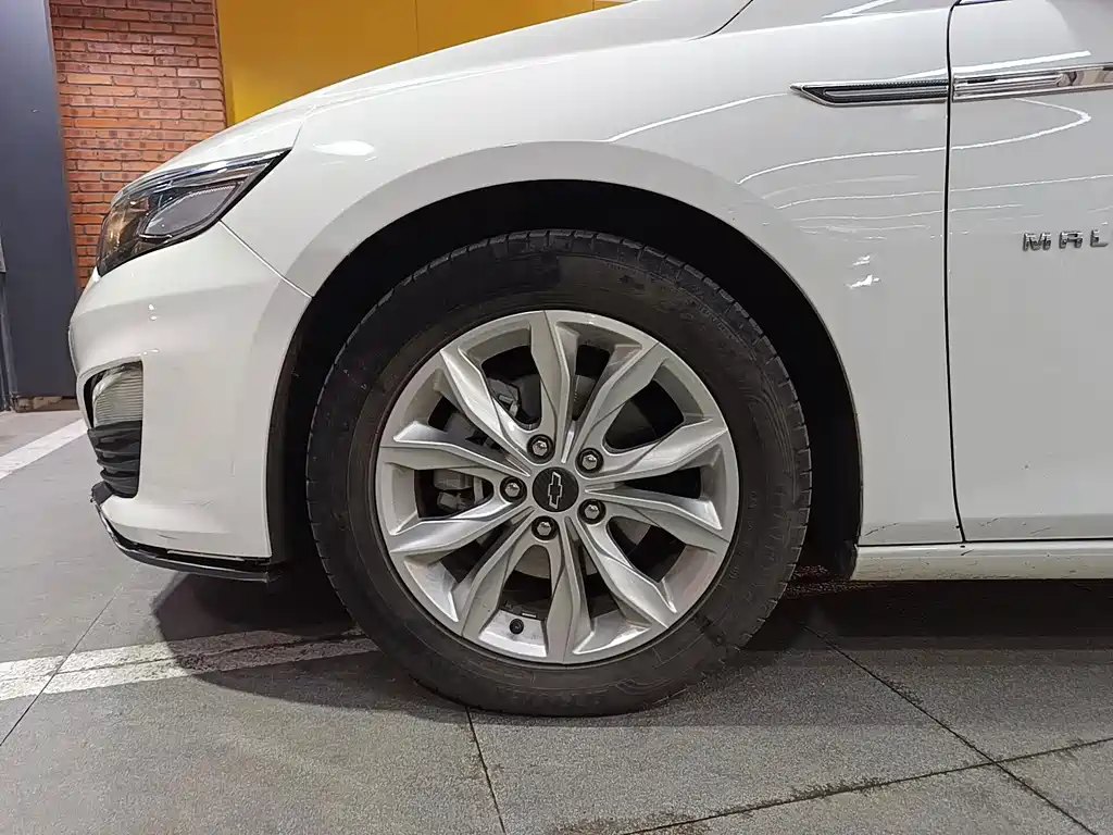 Chevrolet Malibu XL 2022 — фото 15