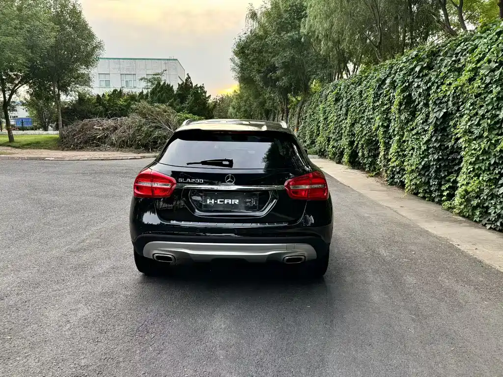 Mercedes-Benz GLA 2016