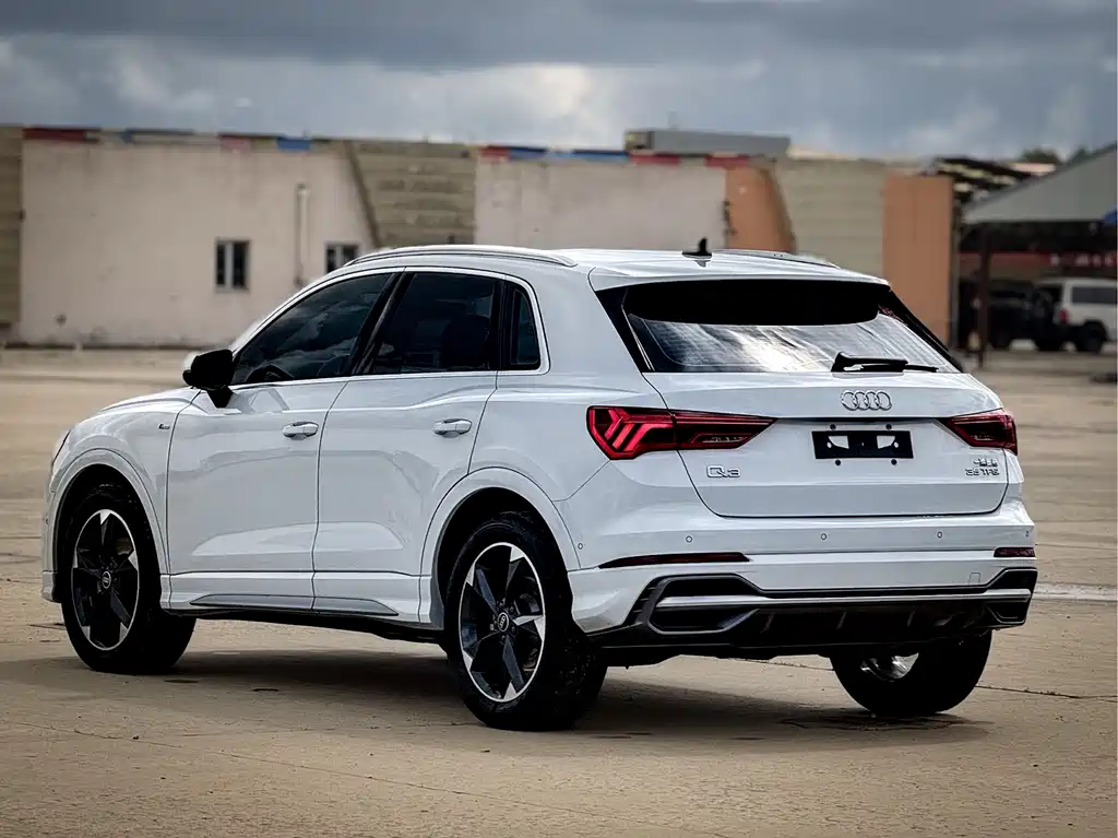 Audi Q3 2023 — фото 4
