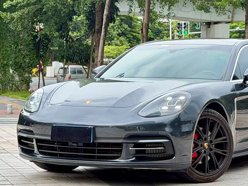 Porsche Panamera 2019 — фото 3