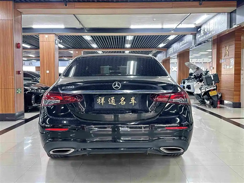 Mercedes-Benz E-Class 2023 — фото 3