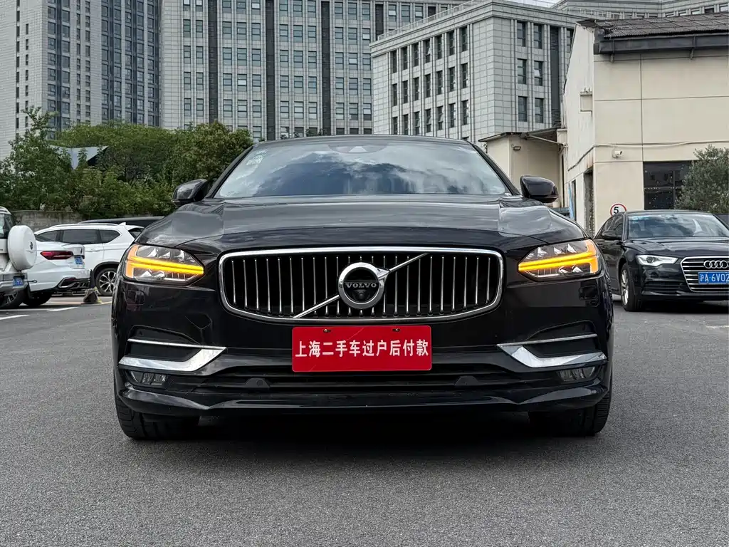 Volvo S90 2019