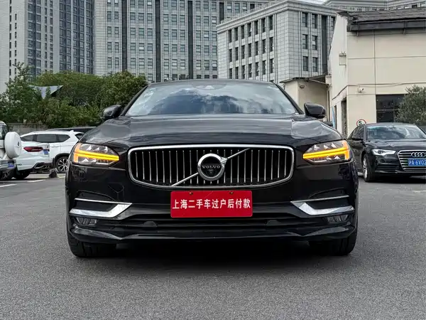 Volvo S90 2019