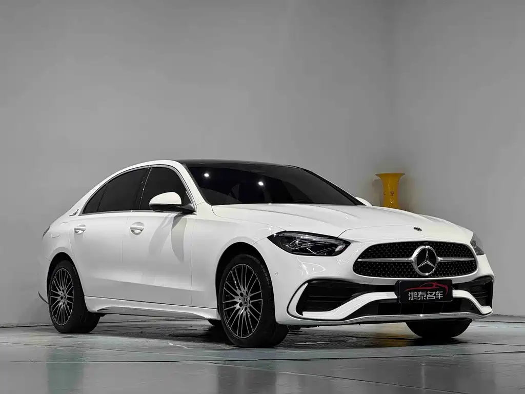 Mercedes-Benz C-Class 2024 — фото 4