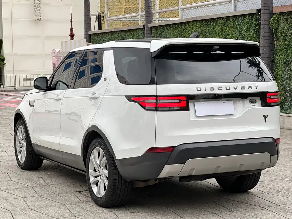 Land Rover Discovery 2018 — фото 4