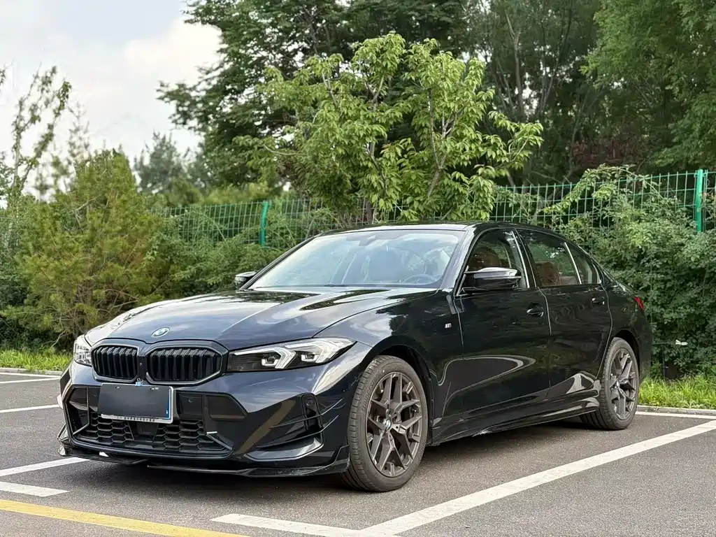 BMW 3 Series 2024