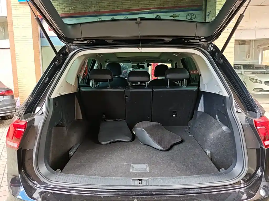 Volkswagen Tiguan L 2021 — фото 19