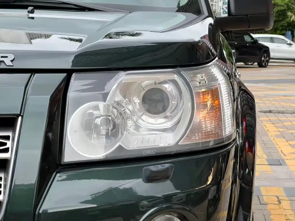 Land Rover Freelander 2 2010 — фото 14