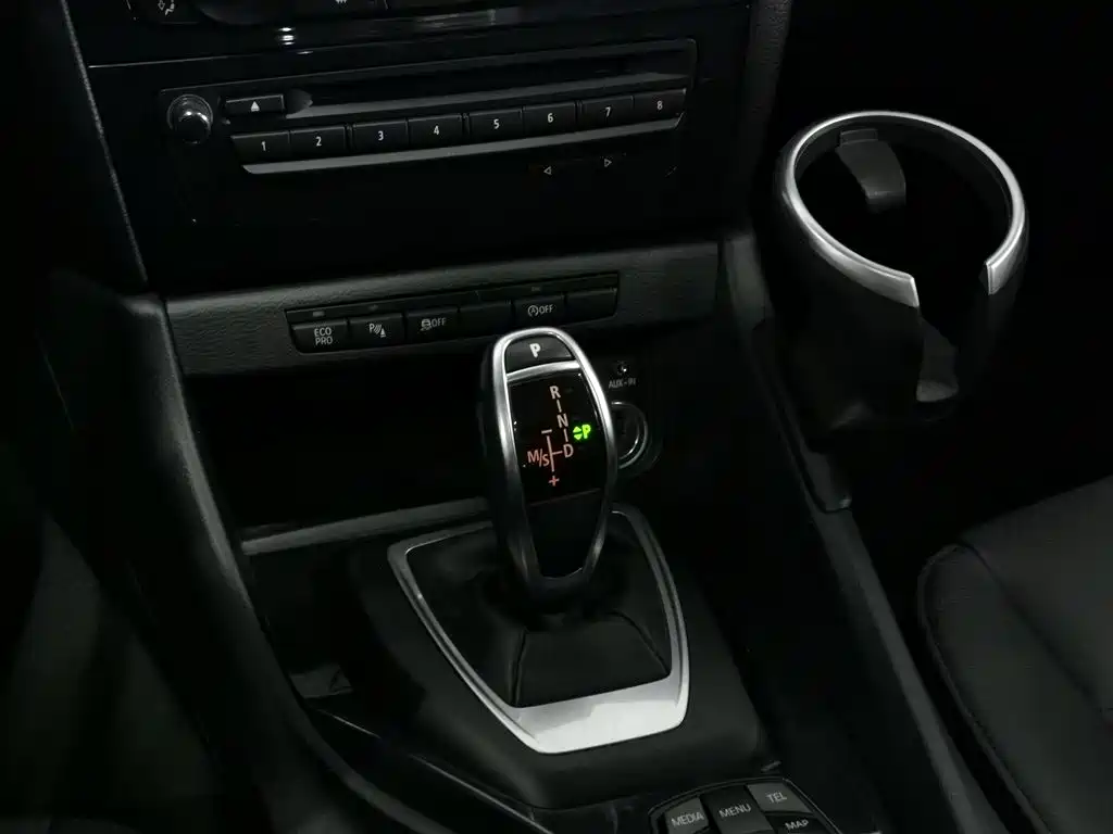 BMW X1 2015 — фото 13