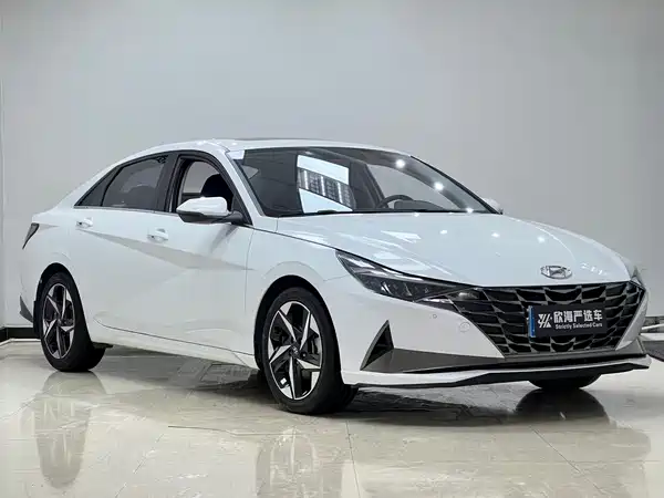 Hyundai Elantra 2023